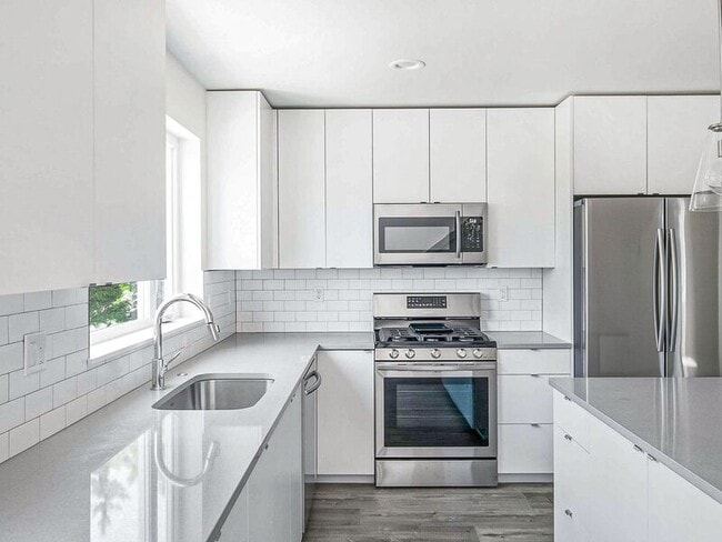 Photo - 3654 SE 67th Ave Unit A