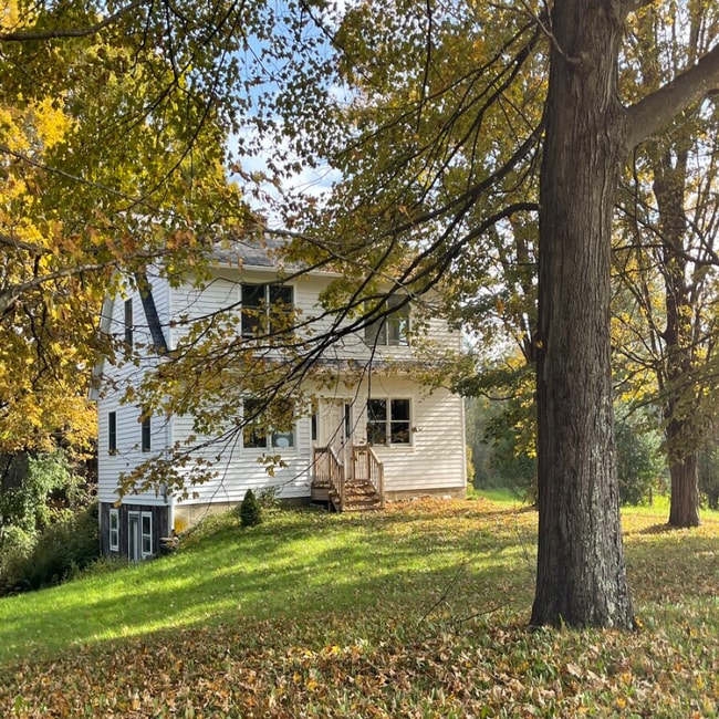 Photo - 91 Maple Tree Ln