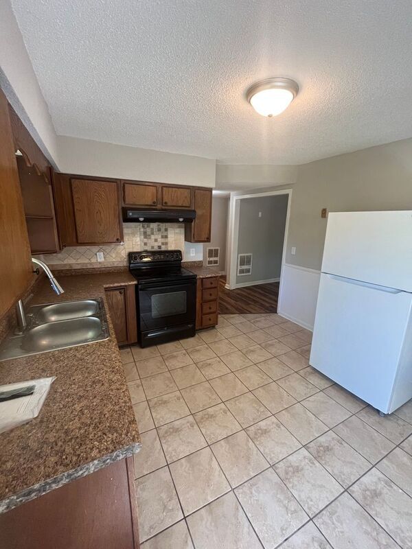 Photo - 5727 N Morgan Ln Unit 2