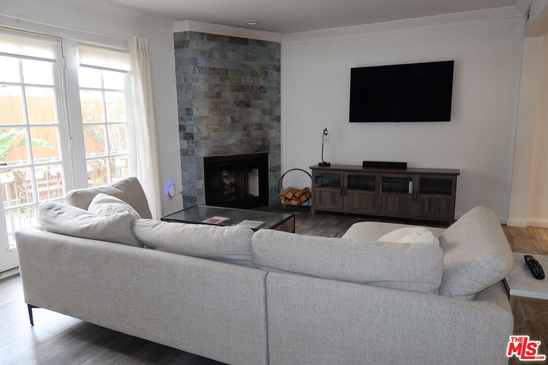 Photo - 944 Palm Ave Unit 2