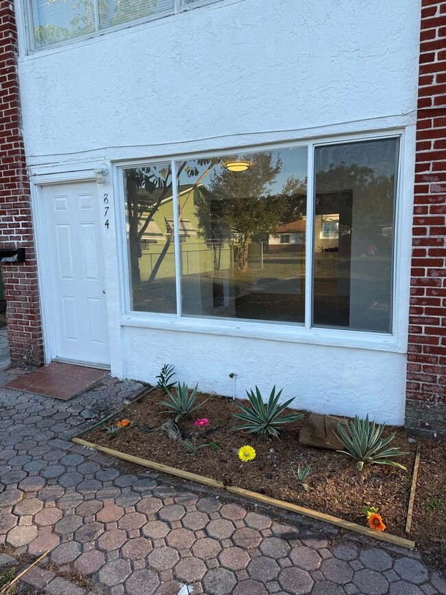 Photo - 874 Duplex