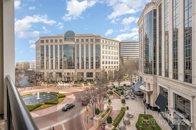 Photo - 4620 Piedmont Row Dr Unidad 503