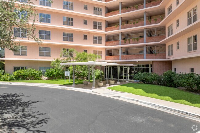 Photo - Phoenix Towers