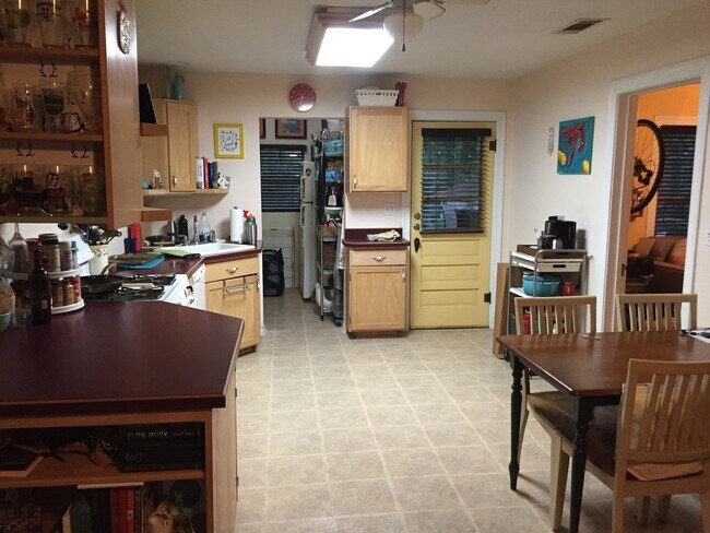 Photo - 4709 Avenue H