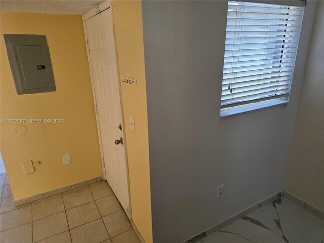 Photo - 1176 NW 124 Pl Unidad 108