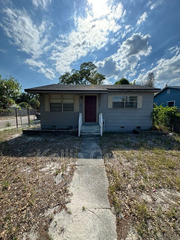 Building Photo - 2027 37th St S Rental