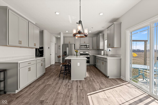 Photo - 1399 Hat Band St