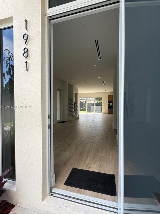 Photo - 1981 SW 33rd Ave