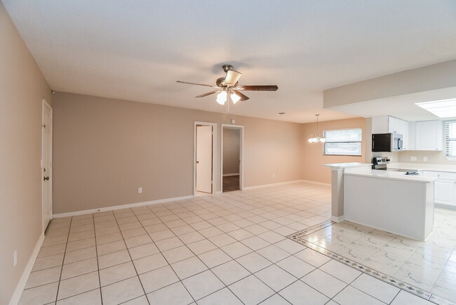 Photo - 1540 Derringer Rd