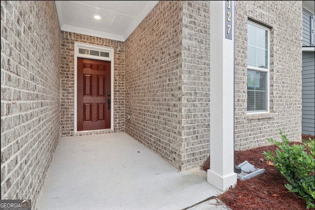 Photo - 127 Vivian Ln