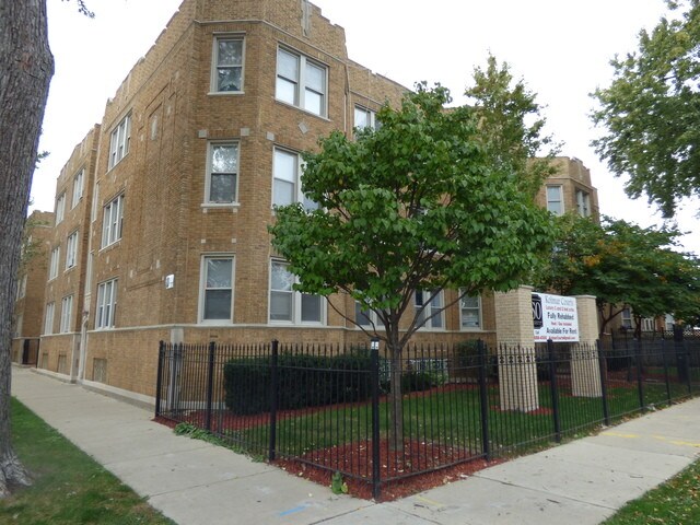 Photo - 4544 W George St Unidad 2 Rental