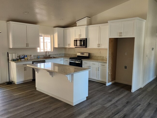 Photo - 2104 S Conyer Ct