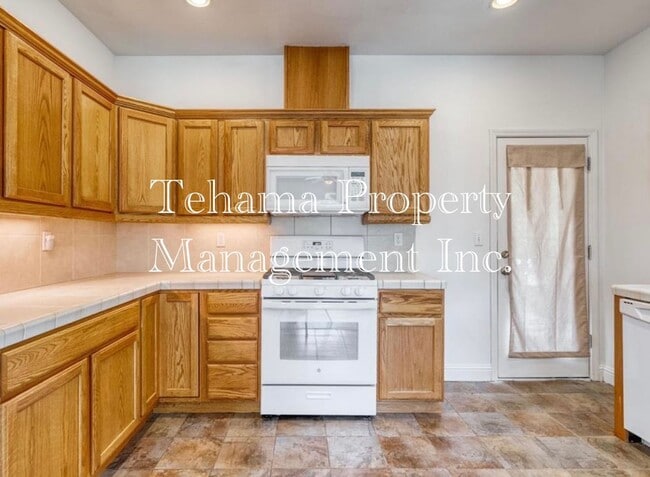 Photo - Red Bluff 3 bedroom 2 bathroom with 2 car garage