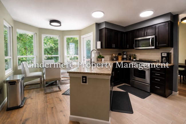 Photo - Updated 3 bed in convenient CK location with hot tub and large deck!