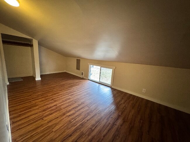 Photo - 202 Woodland Rd