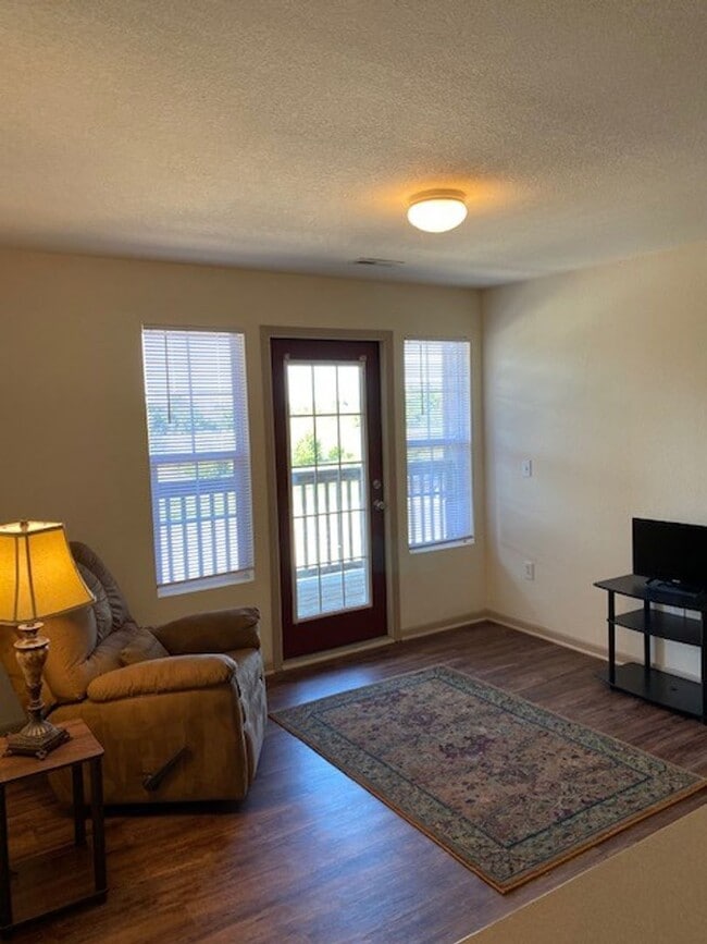 Photo - Renovated Apartment