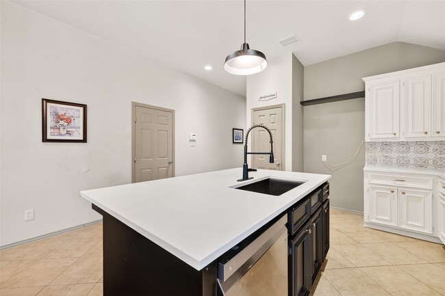 Photo - 2826 Lakecrest Forest Dr