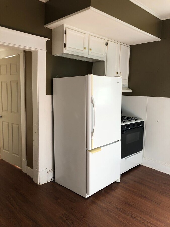 Duplex Bungalow in the heart of Broadmoor Rental House Rental in