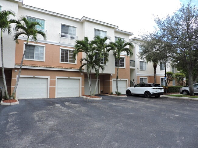 Photo - 7305 Myrtlewood Cir W Unidad 7305