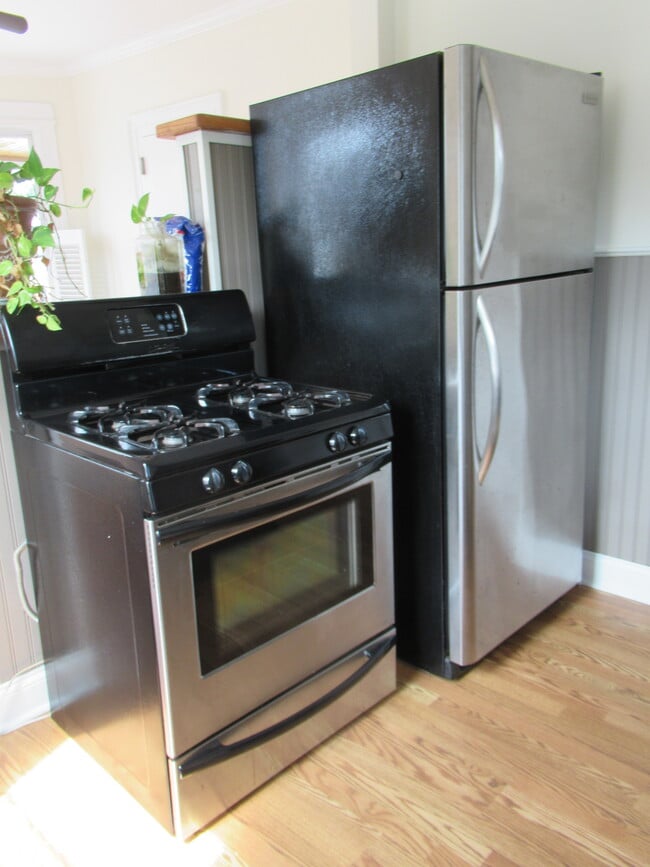 Photo - 114 Bennett St Unidad 112-114 Bennett St 2nd floor