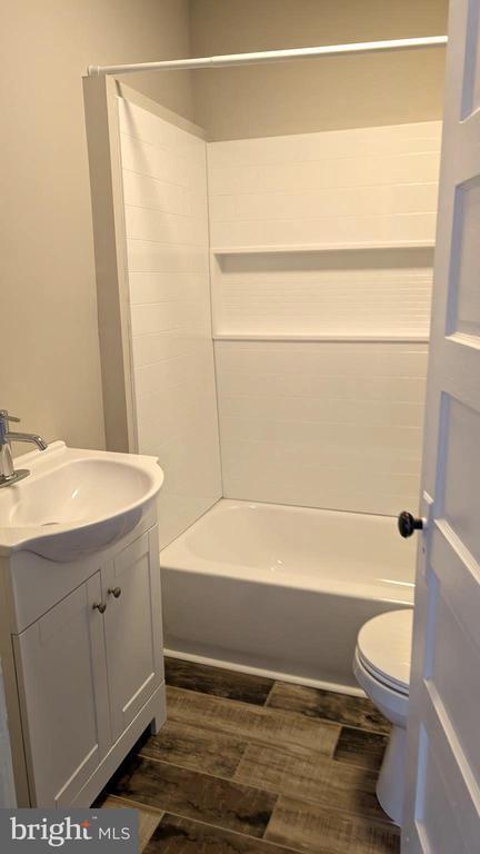 Building Photo - 1430 Hurffville Rd Unit C