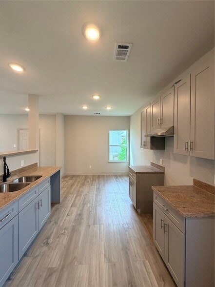 130 Flamingo Bight S