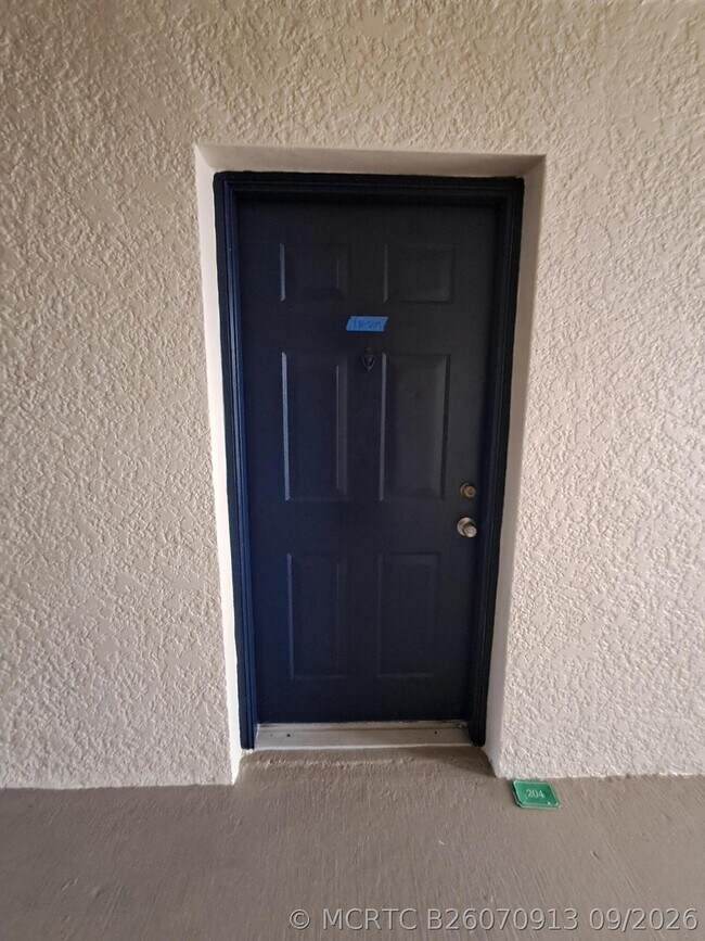 Photo - 181 SW Palm Dr Unit 204
