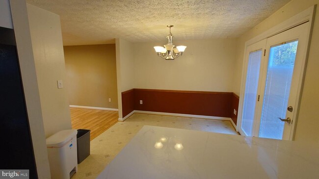 Photo - 9310 Kite St