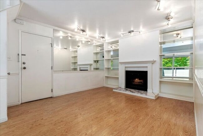 Photo - FOOTHILL 3 bed 2 bath Condo with Pool Unit Apartment 235
