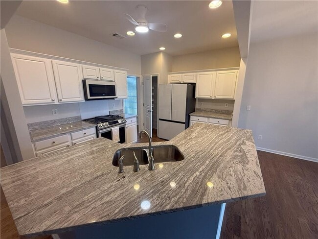 Photo - 1460 Vinery Ave