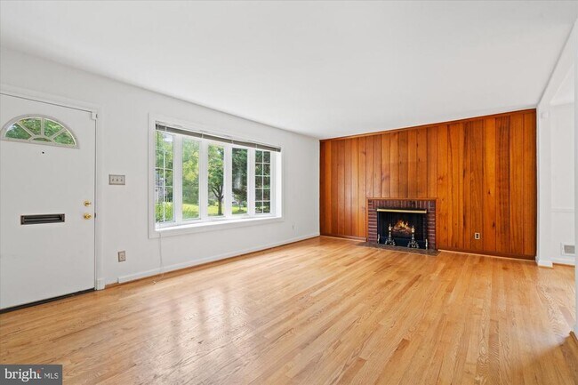 Photo - 6207 Kirby Rd