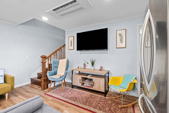 Photo - 2 Mead Dr Unit ID1354826P