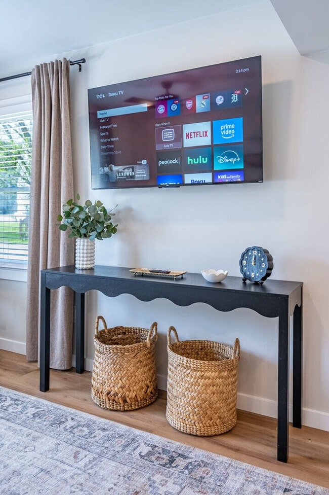 Building Photo - 18 Huntcliff Dr