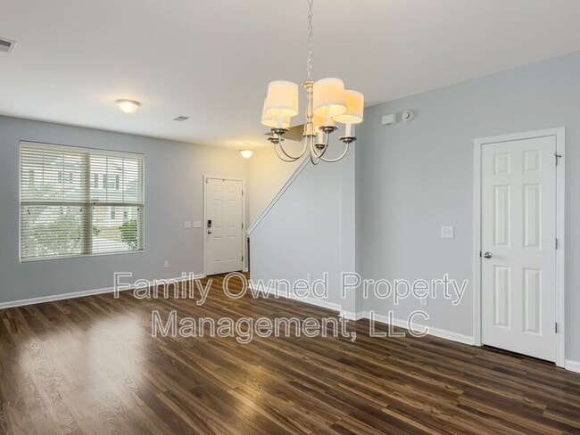 Photo - 159 Meadow Wood Rd