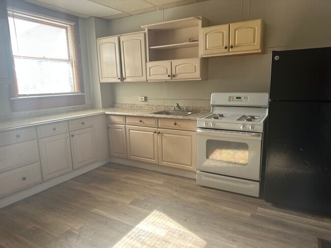 Photo - Spacious Home! W/D Hook-Up! Available Now!