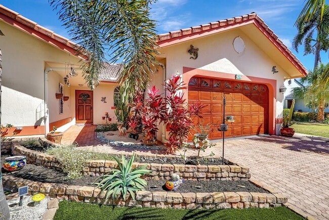Photo - 419 SE 6th St