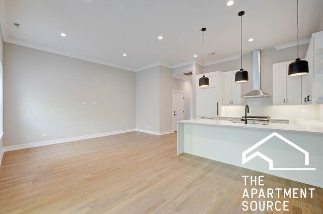 Photo - 2240 N Kenmore Ave Unidad 2N