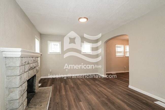 Photo - 7735 How Ave