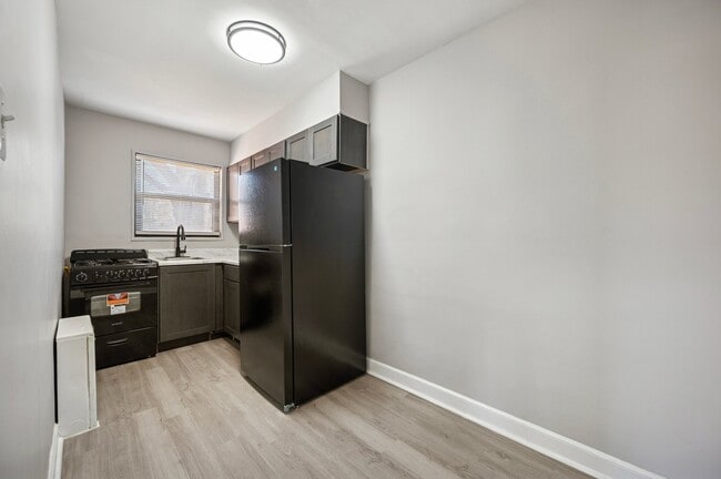 Photo - 131 Forest Ave Unidad 7C