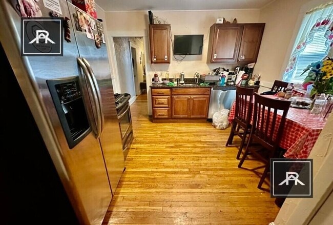 3 bedroom in Brighton MA 02135 - 3 bedroom in Brighton MA 02135 Condo