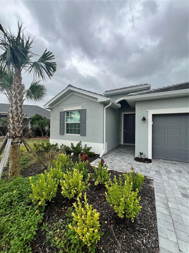 Photo - 17417 Muscat Ln