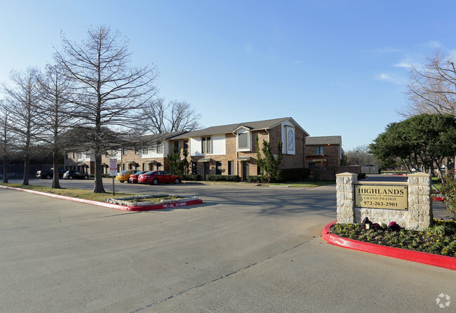 Building Photo - Highlands of Grand Prairie Rental