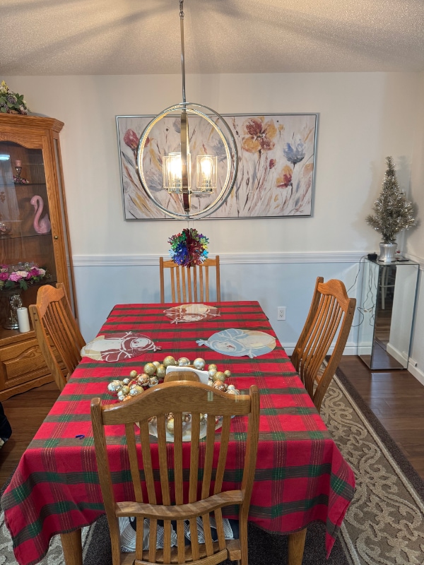 Photo - 130 Endicott St N