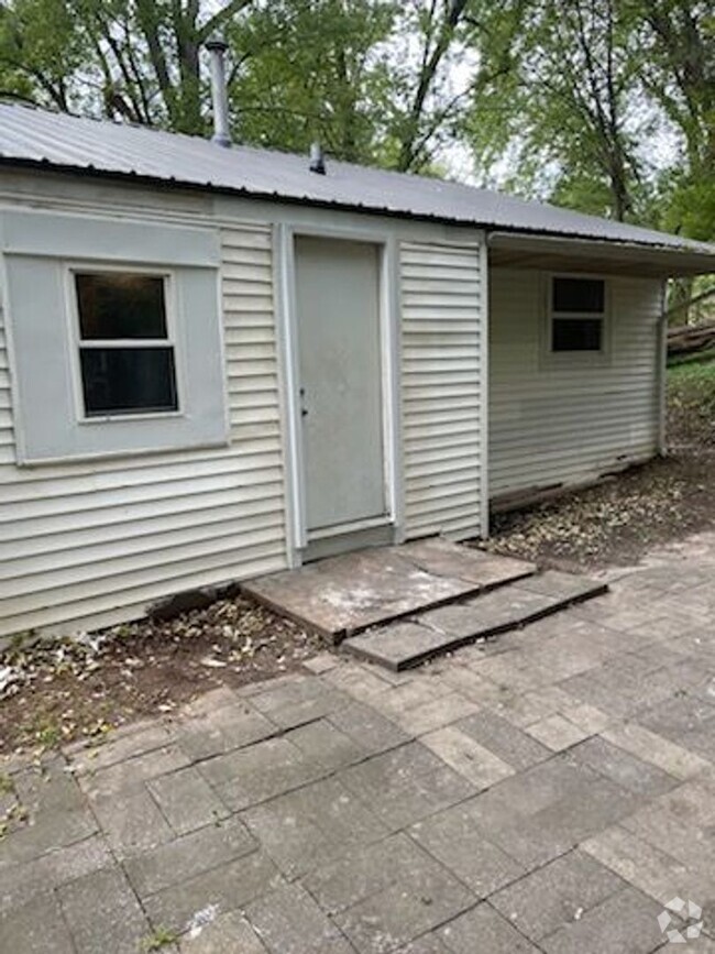 Building Photo - 2 Bed 1 Bath in Louisiana, MO Rental