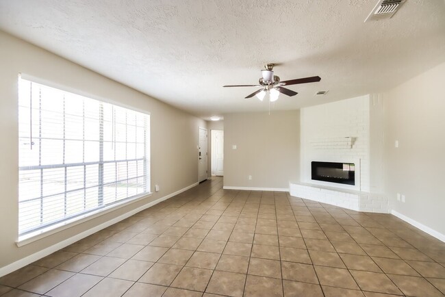 Photo - 8514 Forest Point Dr