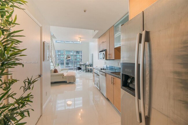 Photo - 60 SW 13th St