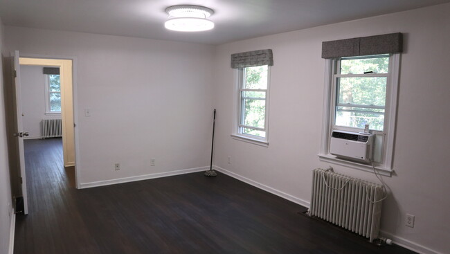 Living room, brand new flooring. - 836 Thorn St Condo Unit #30