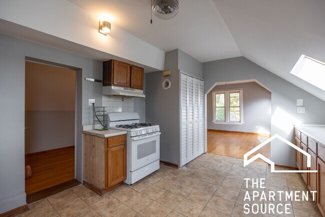 Photo - 2655 W Homer St Unit 3R