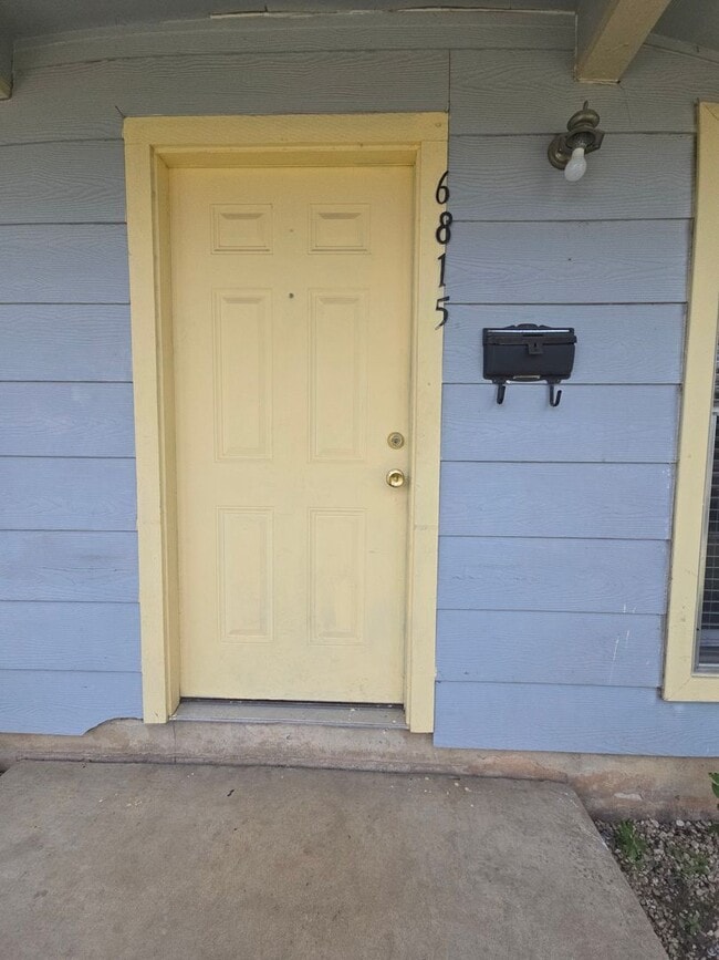 Building Photo - Welcome Home to Brookview Duplexes