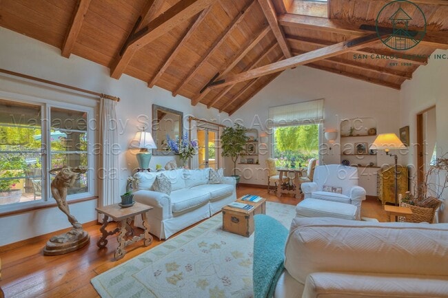 Photo - Adorable Furnished Three Bedroom Hatton Fi...